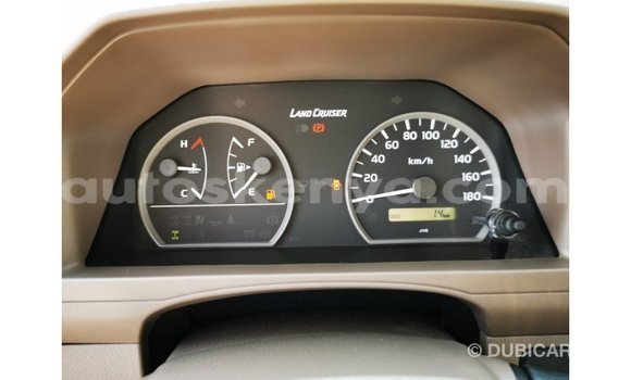 Buy Import Toyota Land Cruiser Beige Car in Import - Dubai in Central Kenya Buy Import Toyota Land Cruiser Beige Car in Import - Dubai in Central Kenya