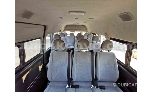Nunua Imported Toyota Hiace Nyeupe Gari ndani ya Import - Dubai nchini Kati Kenya Nunua Imported Toyota Hiace Nyeupe Gari ndani ya Import - Dubai nchini Kati Kenya