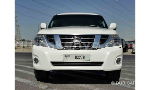 Nunua Imported Nissan Patrol Nyeupe Gari ndani ya Import - Dubai nchini Kati Kenya Nunua Imported Nissan Patrol Nyeupe Gari ndani ya Import - Dubai nchini Kati Kenya
