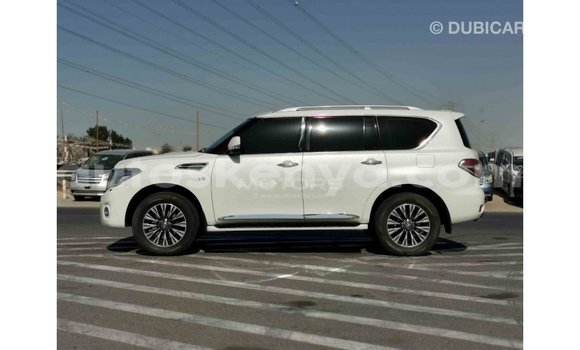 Nunua Imported Nissan Patrol Nyeupe Gari ndani ya Import - Dubai nchini Kati Kenya Nunua Imported Nissan Patrol Nyeupe Gari ndani ya Import - Dubai nchini Kati Kenya
