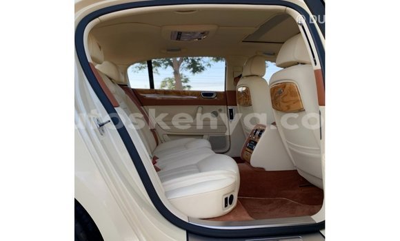 Imported Bentley Continental Flying Spur Beige Makiinaa iti Import - Dubai keessatti Central Kenya keessatti Imported Bentley Continental Flying Spur Beige Makiinaa iti Import - Dubai keessatti Central Kenya keessatti