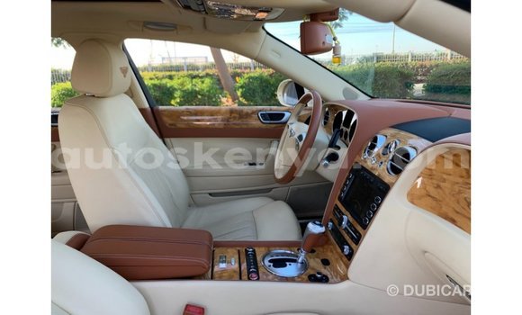 Imported Bentley Continental Flying Spur Beige Makiinaa iti Import - Dubai keessatti Central Kenya keessatti Imported Bentley Continental Flying Spur Beige Makiinaa iti Import - Dubai keessatti Central Kenya keessatti