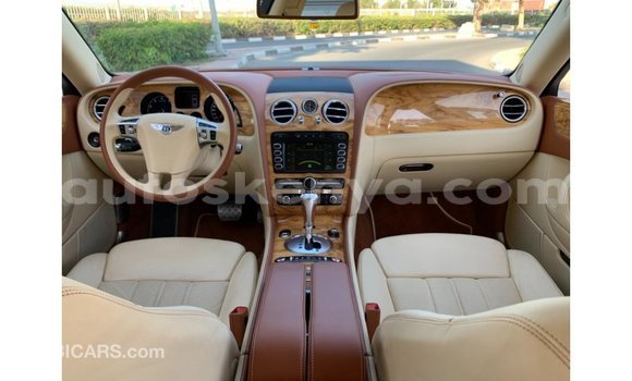 Imported Bentley Continental Flying Spur Beige Makiinaa iti Import - Dubai keessatti Central Kenya keessatti Imported Bentley Continental Flying Spur Beige Makiinaa iti Import - Dubai keessatti Central Kenya keessatti
