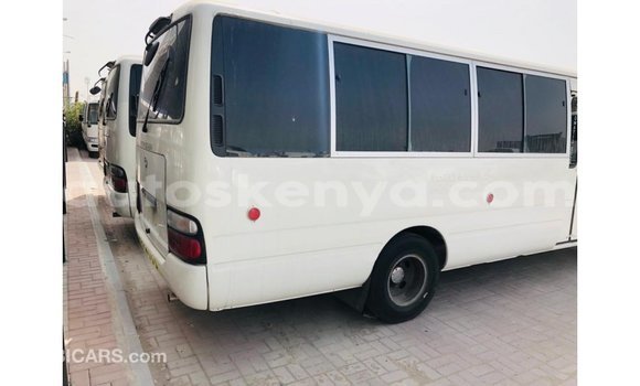 Imported Toyota Coaster White Makiinaa iti Import - Dubai keessatti Central Kenya keessatti Imported Toyota Coaster White Makiinaa iti Import - Dubai keessatti Central Kenya keessatti