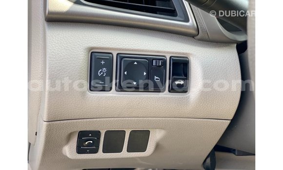 Nunua Imported Nissan Sentra Nyeupe Gari ndani ya Import - Dubai nchini Kati Kenya Nunua Imported Nissan Sentra Nyeupe Gari ndani ya Import - Dubai nchini Kati Kenya