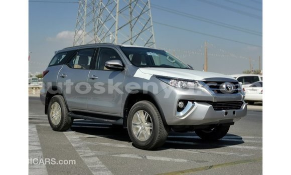 Nunua Imported Toyota Fortuner Nyingine Gari ndani ya Import - Dubai nchini Kati Kenya Nunua Imported Toyota Fortuner Nyingine Gari ndani ya Import - Dubai nchini Kati Kenya