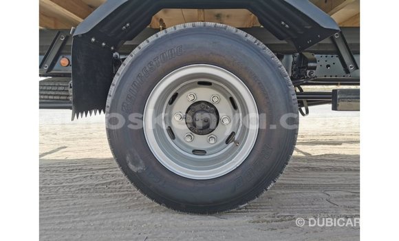 Buy Import Mitsubishi Fuso White Truck in Import - Dubai in Central Kenya Buy Import Mitsubishi Fuso White Truck in Import - Dubai in Central Kenya