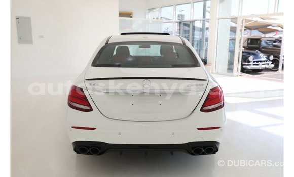 Imported Mercedes‒Benz 1117 White Netiree iti Import - Dubai keessatti Central Kenya keessatti Imported Mercedes‒Benz 1117 White Netiree iti Import - Dubai keessatti Central Kenya keessatti