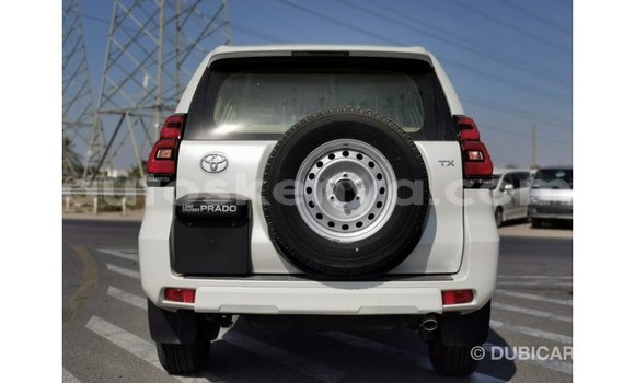 Nunua Imported Toyota Prado Nyeupe Gari ndani ya Import - Dubai nchini Kati Kenya Nunua Imported Toyota Prado Nyeupe Gari ndani ya Import - Dubai nchini Kati Kenya