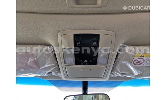 Nunua Imported Toyota Prado Nyeupe Gari ndani ya Import - Dubai nchini Kati Kenya Nunua Imported Toyota Prado Nyeupe Gari ndani ya Import - Dubai nchini Kati Kenya
