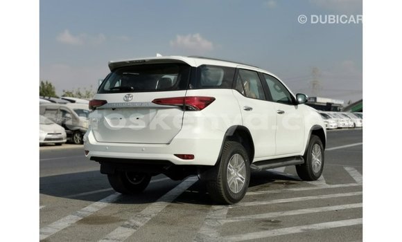 Buy Import Toyota Fortuner White Car in Import - Dubai in Central Kenya Buy Import Toyota Fortuner White Car in Import - Dubai in Central Kenya
