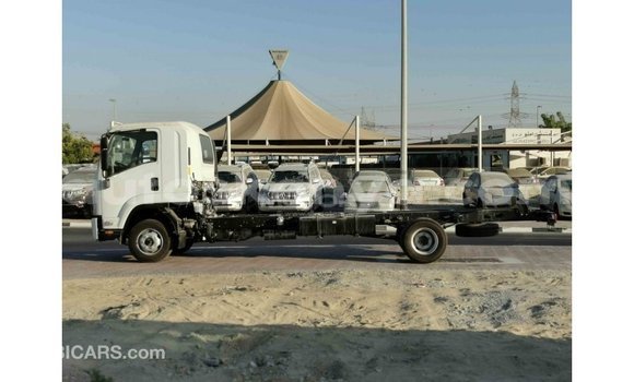 Buy Import Isuzu Bighorn White Truck in Import - Dubai in Central Kenya Buy Import Isuzu Bighorn White Truck in Import - Dubai in Central Kenya