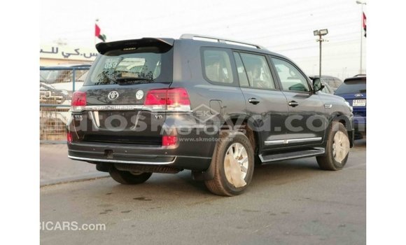 Nunua Imported Toyota Land Cruiser Nyingine Gari ndani ya Import - Dubai nchini Kati Kenya Nunua Imported Toyota Land Cruiser Nyingine Gari ndani ya Import - Dubai nchini Kati Kenya