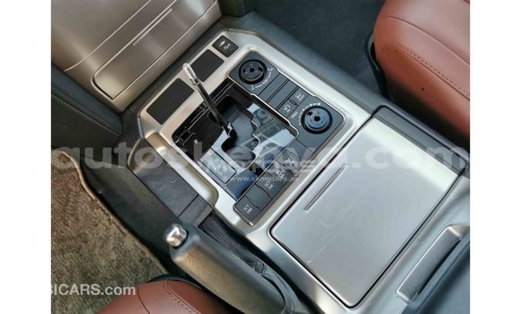 Nunua Imported Toyota Land Cruiser Nyingine Gari ndani ya Import - Dubai nchini Kati Kenya Nunua Imported Toyota Land Cruiser Nyingine Gari ndani ya Import - Dubai nchini Kati Kenya