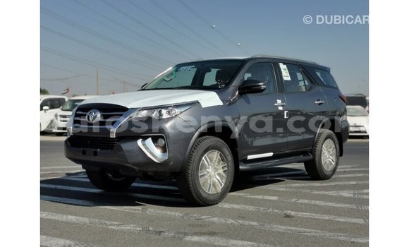Nunua Imported Toyota Fortuner Nyingine Gari ndani ya Import - Dubai nchini Kati Kenya Nunua Imported Toyota Fortuner Nyingine Gari ndani ya Import - Dubai nchini Kati Kenya