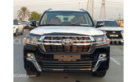 Nunua Imported Toyota Land Cruiser Nyeusi Gari ndani ya Import - Dubai nchini Kati Kenya Nunua Imported Toyota Land Cruiser Nyeusi Gari ndani ya Import - Dubai nchini Kati Kenya