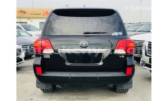 Imported Toyota Land Cruiser Black Makiinaa iti Import - Dubai keessatti Central Kenya keessatti Imported Toyota Land Cruiser Black Makiinaa iti Import - Dubai keessatti Central Kenya keessatti
