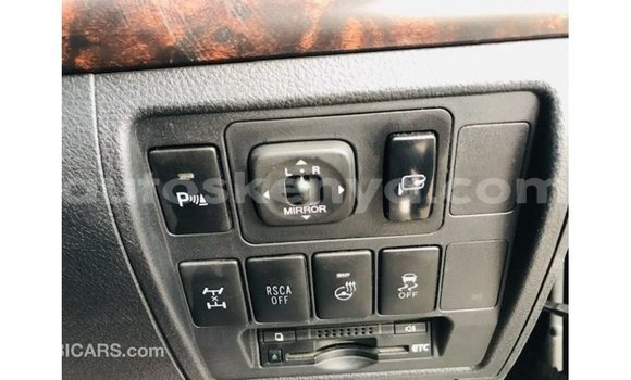 Imported Toyota Land Cruiser Black Makiinaa iti Import - Dubai keessatti Central Kenya keessatti Imported Toyota Land Cruiser Black Makiinaa iti Import - Dubai keessatti Central Kenya keessatti