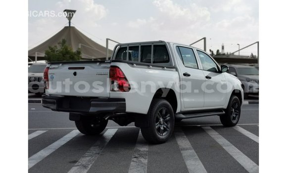 Nunua Imported Toyota Hilux Nyeupe Gari ndani ya Import - Dubai nchini Kati Kenya Nunua Imported Toyota Hilux Nyeupe Gari ndani ya Import - Dubai nchini Kati Kenya