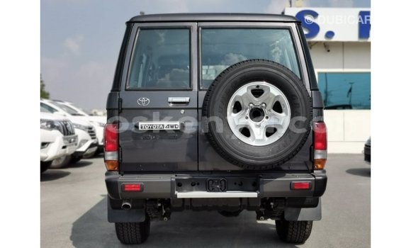 Nunua Imported Toyota Land Cruiser Nyingine Gari ndani ya Import - Dubai nchini Kati Kenya Nunua Imported Toyota Land Cruiser Nyingine Gari ndani ya Import - Dubai nchini Kati Kenya