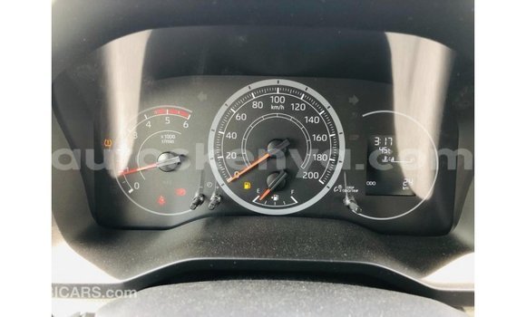 Buy Import Toyota Hiace White Car in Import - Dubai in Central Kenya Buy Import Toyota Hiace White Car in Import - Dubai in Central Kenya