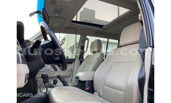 Imported Mitsubishi Pajero Black Makiinaa iti Import - Dubai keessatti Central Kenya keessatti Imported Mitsubishi Pajero Black Makiinaa iti Import - Dubai keessatti Central Kenya keessatti