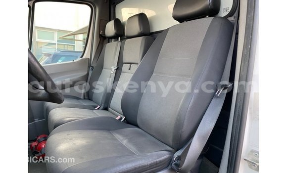 Buy Import Volkswagen Beetle White Car in Import - Dubai in Central Kenya Buy Import Volkswagen Beetle White Car in Import - Dubai in Central Kenya