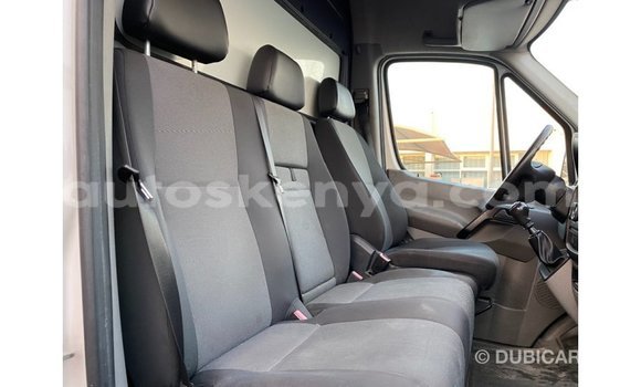 Buy Import Volkswagen Beetle White Car in Import - Dubai in Central Kenya Buy Import Volkswagen Beetle White Car in Import - Dubai in Central Kenya