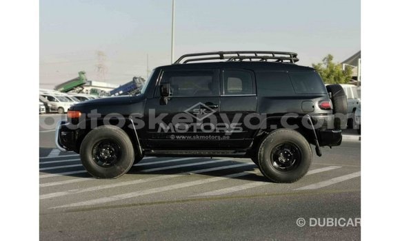 Buy Import Toyota FJ Cruiser Black Car in Import - Dubai in Central Kenya Buy Import Toyota FJ Cruiser Black Car in Import - Dubai in Central Kenya