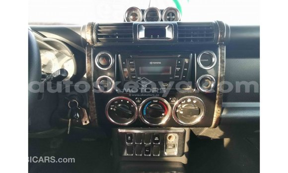 Buy Import Toyota FJ Cruiser Black Car in Import - Dubai in Central Kenya Buy Import Toyota FJ Cruiser Black Car in Import - Dubai in Central Kenya