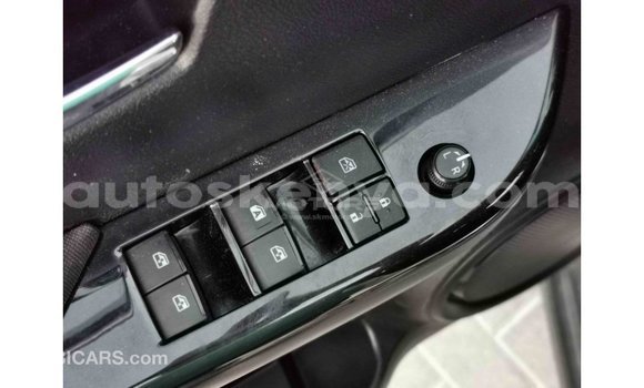 Buy Import Toyota Hilux White Car in Import - Dubai in Central Kenya Buy Import Toyota Hilux White Car in Import - Dubai in Central Kenya