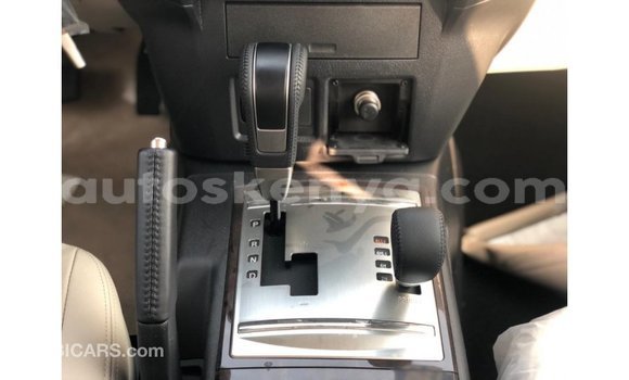Nunua Imported Mitsubishi Pajero Nyeupe Gari ndani ya Import - Dubai nchini Kati Kenya Nunua Imported Mitsubishi Pajero Nyeupe Gari ndani ya Import - Dubai nchini Kati Kenya