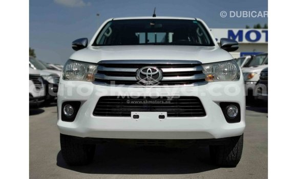 Nunua Imported Toyota Hilux Nyeupe Gari ndani ya Import - Dubai nchini Kati Kenya Nunua Imported Toyota Hilux Nyeupe Gari ndani ya Import - Dubai nchini Kati Kenya
