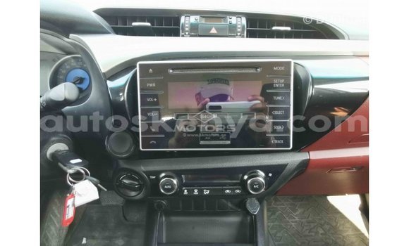 Nunua Imported Toyota Hilux Nyeupe Gari ndani ya Import - Dubai nchini Kati Kenya Nunua Imported Toyota Hilux Nyeupe Gari ndani ya Import - Dubai nchini Kati Kenya