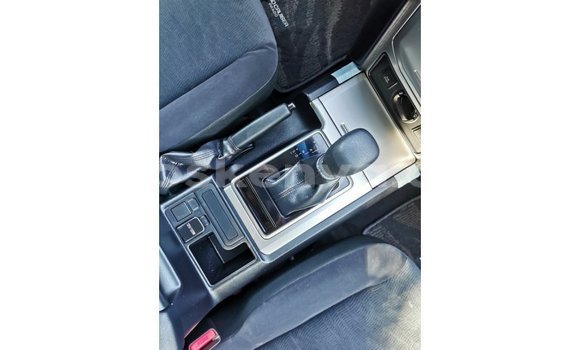 Nunua Imported Toyota Prado Nyeusi Gari ndani ya Import - Dubai nchini Kati Kenya Nunua Imported Toyota Prado Nyeusi Gari ndani ya Import - Dubai nchini Kati Kenya