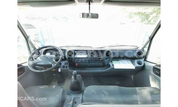 Buy Import Hino 300 Series White Truck in Import - Dubai in Central Kenya Buy Import Hino 300 Series White Truck in Import - Dubai in Central Kenya