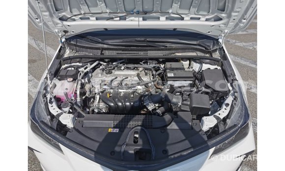 Imported Toyota Corolla White Makiinaa iti Import - Dubai keessatti Central Kenya keessatti Imported Toyota Corolla White Makiinaa iti Import - Dubai keessatti Central Kenya keessatti