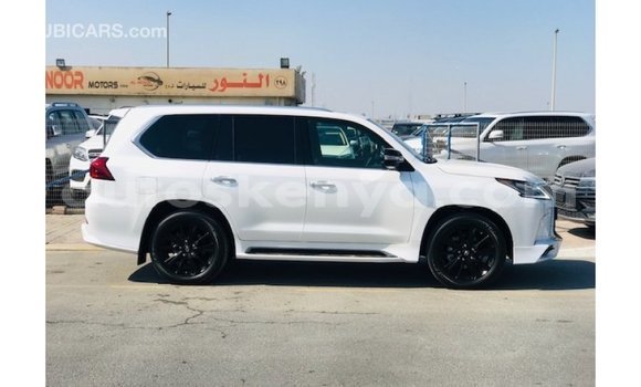 Nunua Imported Lexus LX Nyeupe Gari ndani ya Import - Dubai nchini Kati Kenya Nunua Imported Lexus LX Nyeupe Gari ndani ya Import - Dubai nchini Kati Kenya