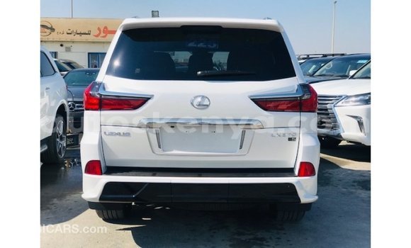 Nunua Imported Lexus LX Nyeupe Gari ndani ya Import - Dubai nchini Kati Kenya Nunua Imported Lexus LX Nyeupe Gari ndani ya Import - Dubai nchini Kati Kenya
