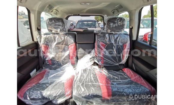 Imported Toyota Land Cruiser Black Makiinaa iti Import - Dubai keessatti Central Kenya keessatti Imported Toyota Land Cruiser Black Makiinaa iti Import - Dubai keessatti Central Kenya keessatti