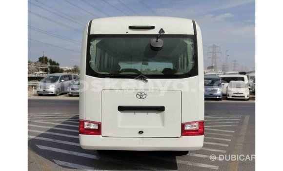 Imported Toyota Coaster White Makiinaa iti Import - Dubai keessatti Central Kenya keessatti Imported Toyota Coaster White Makiinaa iti Import - Dubai keessatti Central Kenya keessatti