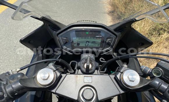 Oofamaa Honda CBR Black Doqdoqqee iti Nairobi keessatti Nairobi keessatti Oofamaa Honda CBR Black Doqdoqqee iti Nairobi keessatti Nairobi keessatti