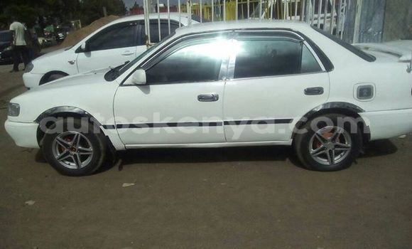 Nunua Ilio tumika Toyota Corolla Nyeupe Gari ndani ya Nairobi nchini Nairobi Nunua Ilio tumika Toyota Corolla Nyeupe Gari ndani ya Nairobi nchini Nairobi