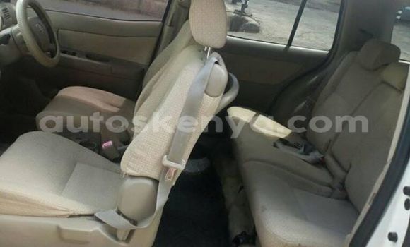 Nunua Ilio tumika Toyota Raum Fedha Gari ndani ya Nairobi nchini Nairobi Nunua Ilio tumika Toyota Raum Fedha Gari ndani ya Nairobi nchini Nairobi