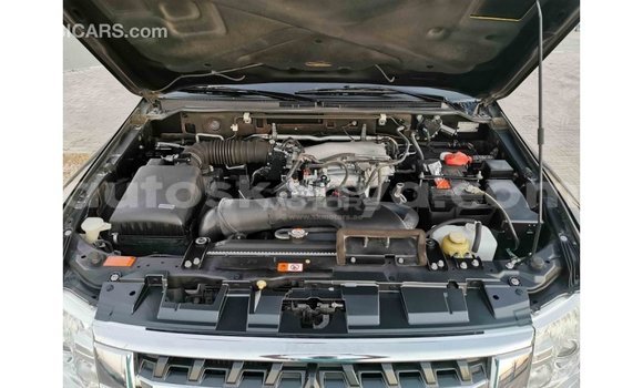 Buy Import Mitsubishi Pajero Black Car in Import - Dubai in Central Kenya Buy Import Mitsubishi Pajero Black Car in Import - Dubai in Central Kenya