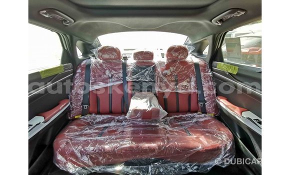 Nunua Imported Kia K5 Nyeupe Gari ndani ya Import - Dubai nchini Kati Kenya Nunua Imported Kia K5 Nyeupe Gari ndani ya Import - Dubai nchini Kati Kenya