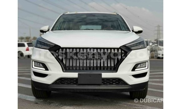 Buy Import Hyundai Tucson White Car in Import - Dubai in Central Kenya Buy Import Hyundai Tucson White Car in Import - Dubai in Central Kenya