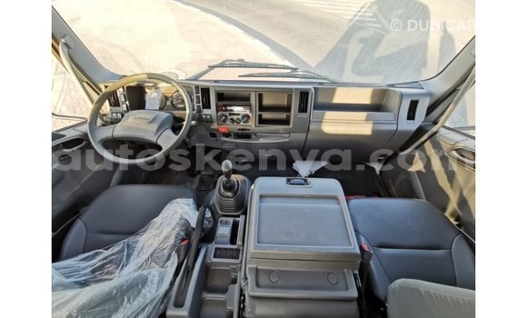 Imported Isuzu Bighorn White Netiree iti Import - Dubai keessatti Central Kenya keessatti Imported Isuzu Bighorn White Netiree iti Import - Dubai keessatti Central Kenya keessatti