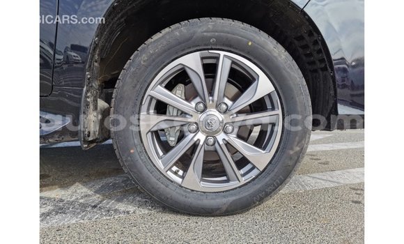 Nunua Imported Toyota Land Cruiser Nyeusi Gari ndani ya Import - Dubai nchini Kati Kenya Nunua Imported Toyota Land Cruiser Nyeusi Gari ndani ya Import - Dubai nchini Kati Kenya