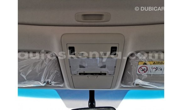 Imported Toyota Land Cruiser White Makiinaa iti Import - Dubai keessatti Central Kenya keessatti Imported Toyota Land Cruiser White Makiinaa iti Import - Dubai keessatti Central Kenya keessatti